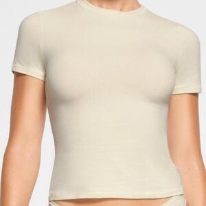SKIMS Cream Fitted T-Shirt
